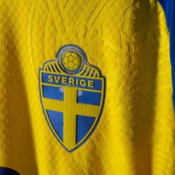 Women's Sweden 2026 Home Authentic World Cup Shirt GYÖKERES #17