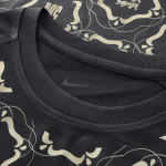 Men's England Lionesses 500th Anniversary Pre Match Shirt - Black Men's England Lionesses 500th Anniversary Pre Match Shirt - Black