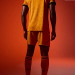 Kid's Wolverhampton Wanderers 2026/27 Home Shorts - Gold