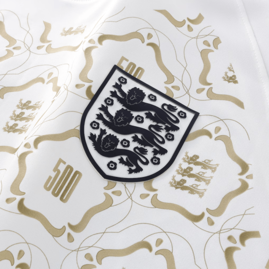 Men's England Lionesses 500th Anniversary Pre Match Shirt - White Men's England Lionesses 500th Anniversary Pre Match Shirt - White