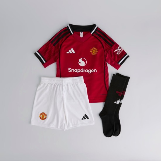 Kid's Manchester United 2025/26 Home Kit Kid's Manchester United 2025/26 Home Kit