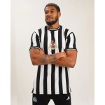 Men's Newcastle United 1974 Home Retro Shirt Men's Newcastle United 1974 Home Retro Shirt