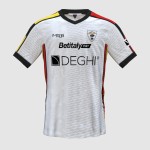 Kid's Lecce 2024/25 Away Shirt Kid's Lecce 2024/25 Away Shirt
