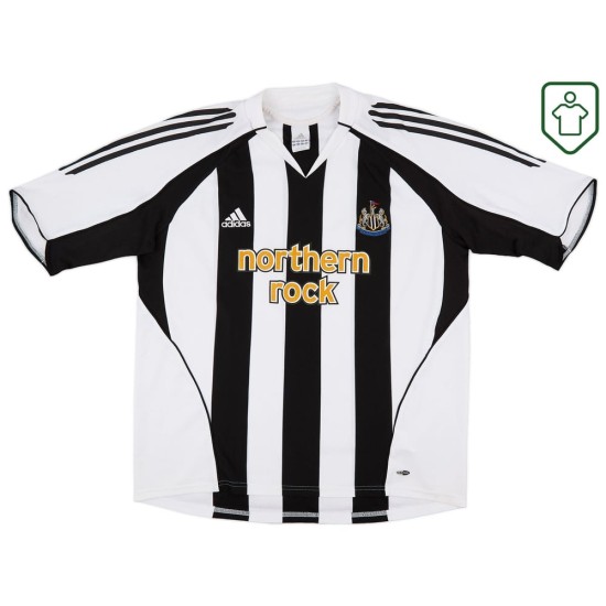 Men's Newcastle United 2005/07 Home Retro Shirt